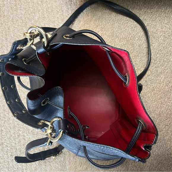 Nine West crossbody - Picture 2 of 3